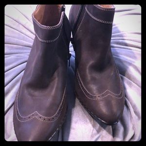 Woman’s brown ankle boots